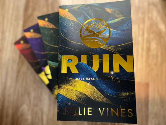 Dark Island Scots Special Edition Paperbacks - Foiled/Sprayed Edges