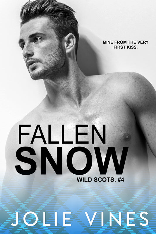 Fallen Snow - Wild Scots #4 - Signed paperback
